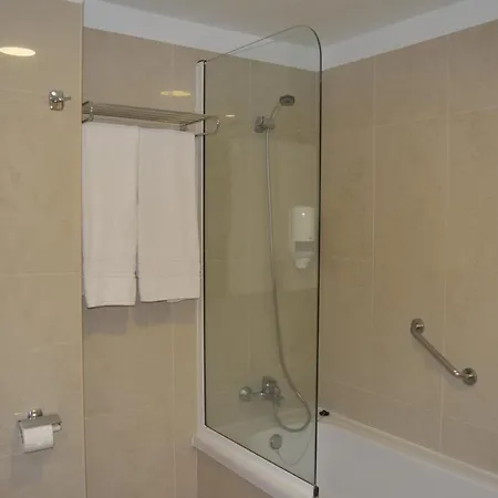 Residencial La Quinta Park 4 公寓 *